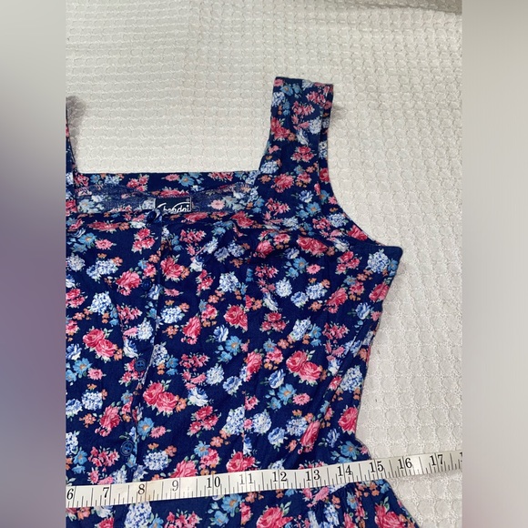 Vintage Floral Dress - Picture 6 of 11